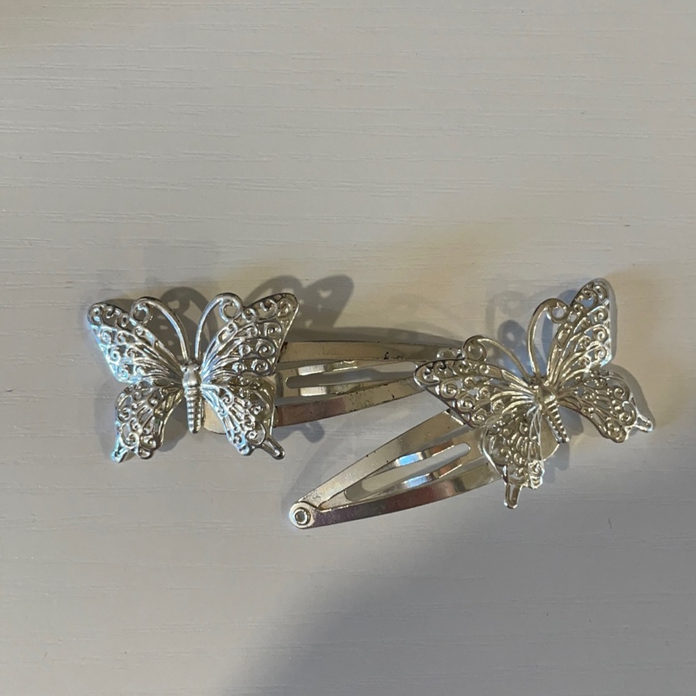 Butterfly clips